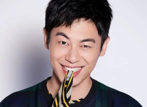 �����ĺ��μ����ݵĵ��Ӿ� �����ĸ������ϼ��